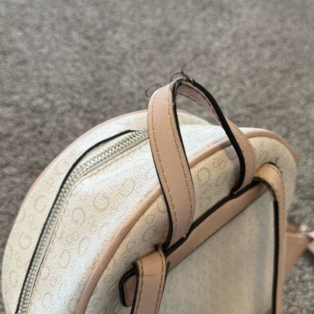 Guess Backpack - Picture 5 of 15